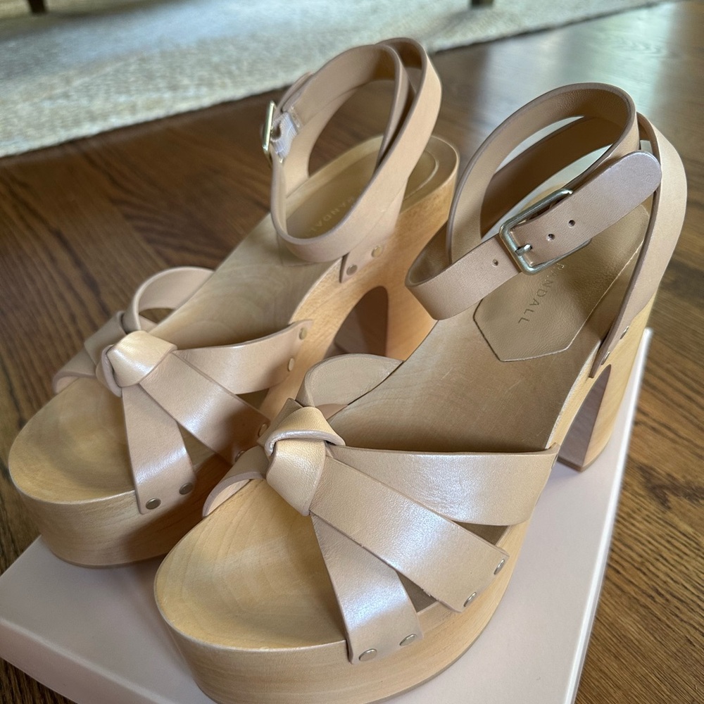 Loeffler Randall Abbie Knot Clog Sandals in Honey, Size 8.5